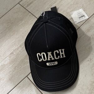 Coach Black and White Logo Cap..NWT..authentic 
Ladies